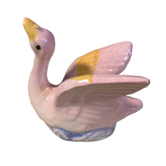 Pink Swan salt and Pepper Shaker Set - Picture 4 of 13